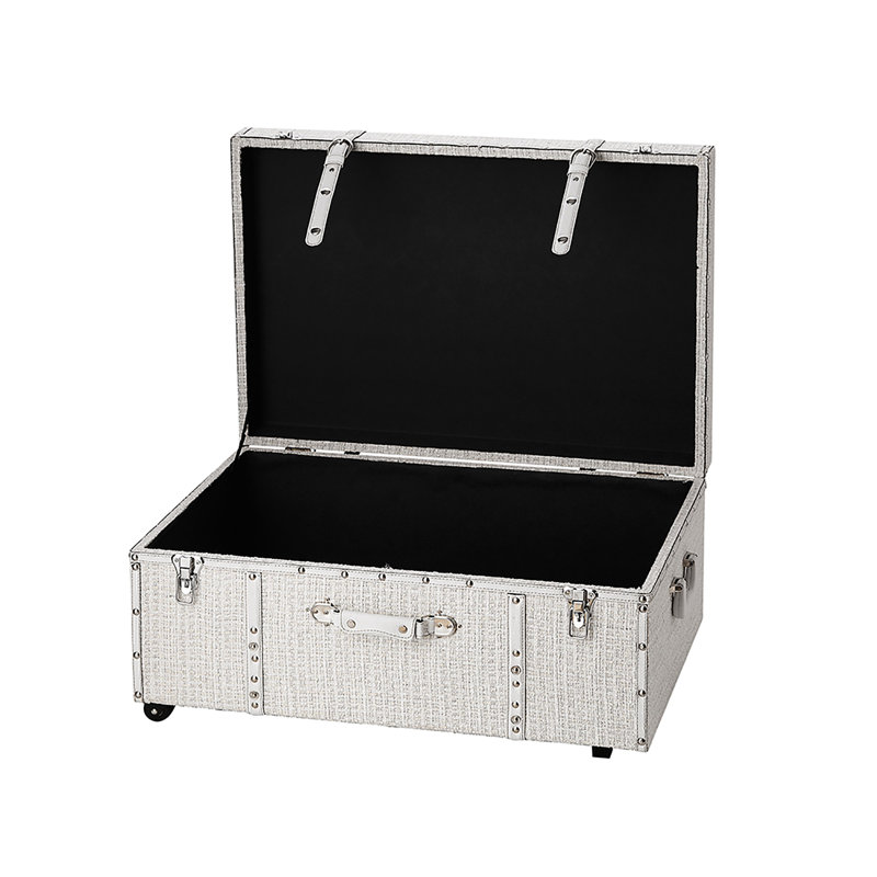Accent Trunk in , Black/Gray, White/Silver