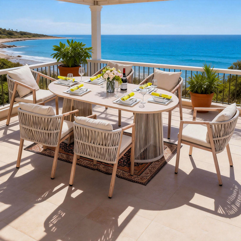 Ensemble repas pour 6 personnes avec coussins