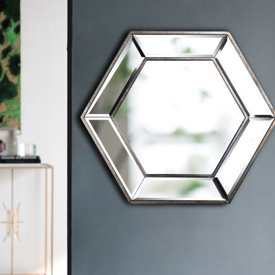 Hexagon Wall Mirror With Stylish Design, 20.7x1.6x17.9, For Home Decoration 20" X 18" Decorative Glass Mirror, Fits Multiple Room Decor Styles