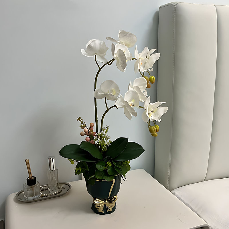Mixed Arrangement, White