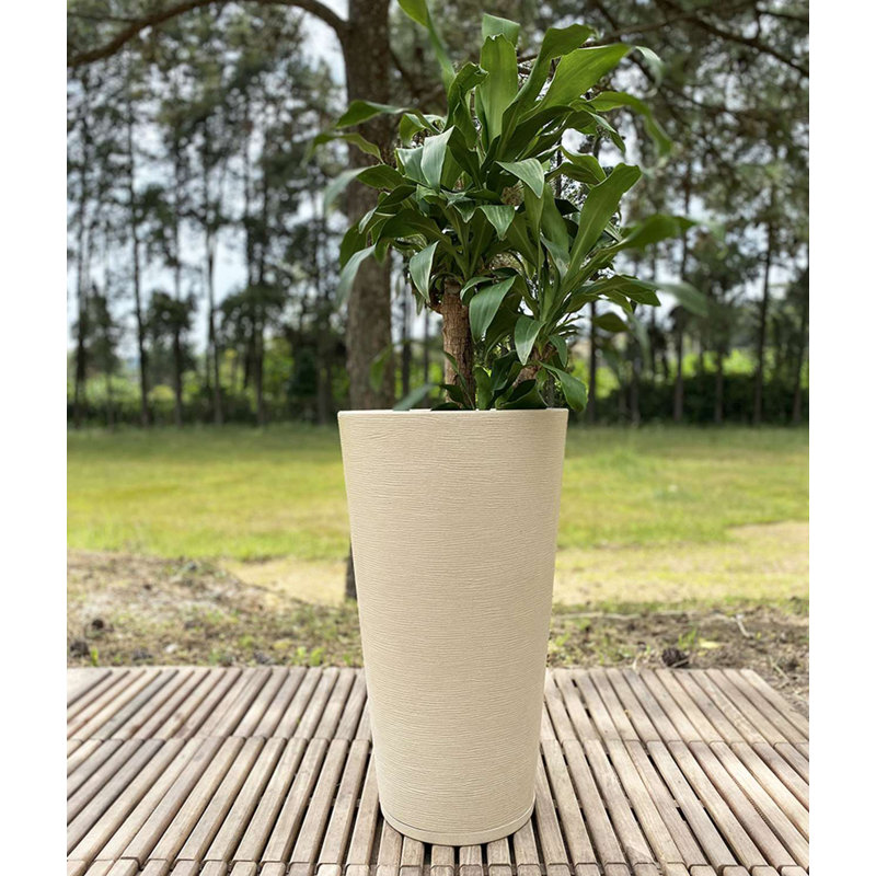 Pot à fleurs en résine Genebra, Beige, H 31,5 po x l 18,11 po x P 18,11 po