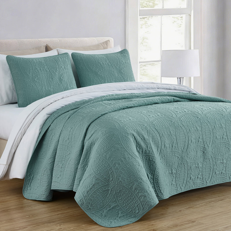 Austin Microfiber Reversible 3-Piece Coverlet / Bedspread Set, King Coverlet / Bedspread + 2 King Shams, Blue
