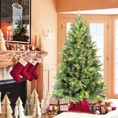 Arbre de Noël de 7,5 pi avec 1599 pointes de corps réalistes et denses, 450 lumières à DEL blanc chaud, + pe, branches articulées pour une installation sans effort, structure de base stable, métal