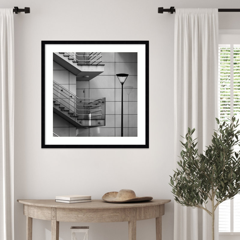 «Modern Streetlight I» par Wim Schuurmans, reproduction d'art murale en bois encadrée, H 25 po x l 25 po