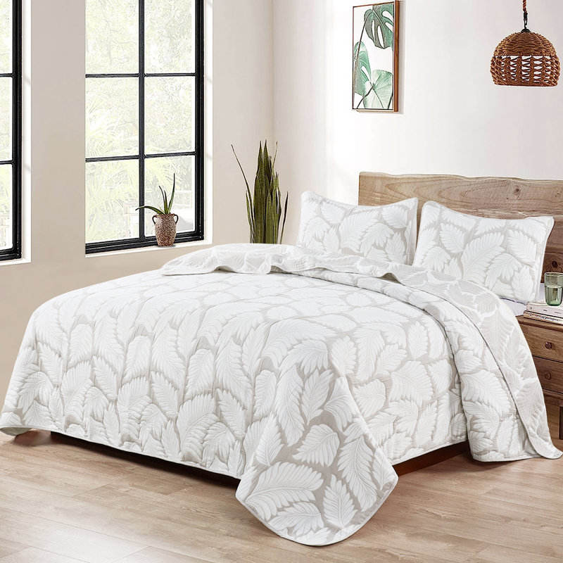 3 Piece Banana Leaf Quilt Set, Queen