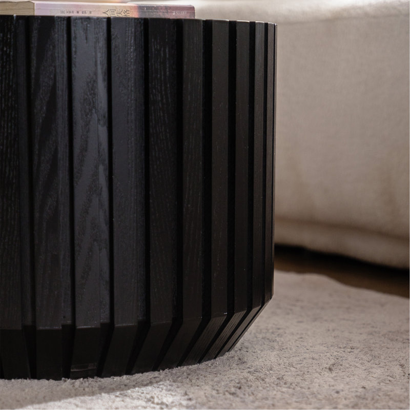 Ensemble de 2 tables basses cannelées noires - Tables d'appoint rondes en bois massif et en bois massif (26,77 "/ 19,69") pour petits espaces, tables d'appoint de salon / chambre à coucher entièrement assemblées
