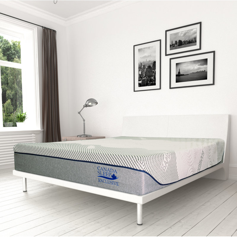 Matelas en mousse à mémoire de forme moyenne 10 po exclusive, Très grand