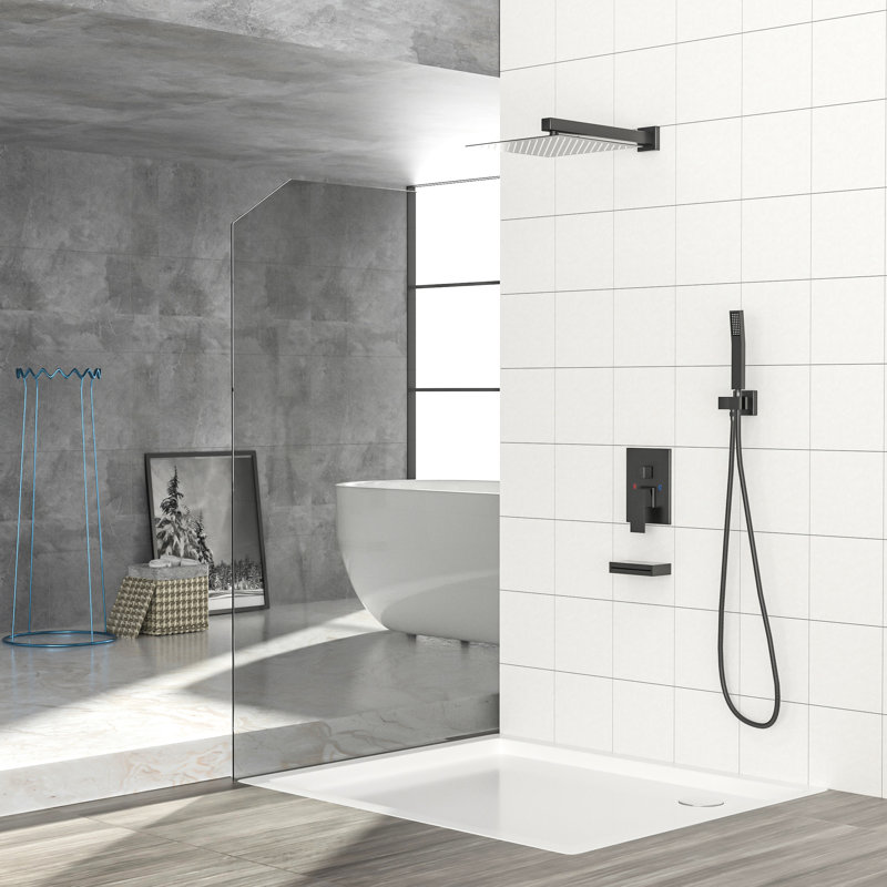 Système de douche mural noir mat avec bec de baignoire en cascade pour une expérience de bain joyeuse avec teinte et bec, pomme de douche carrée