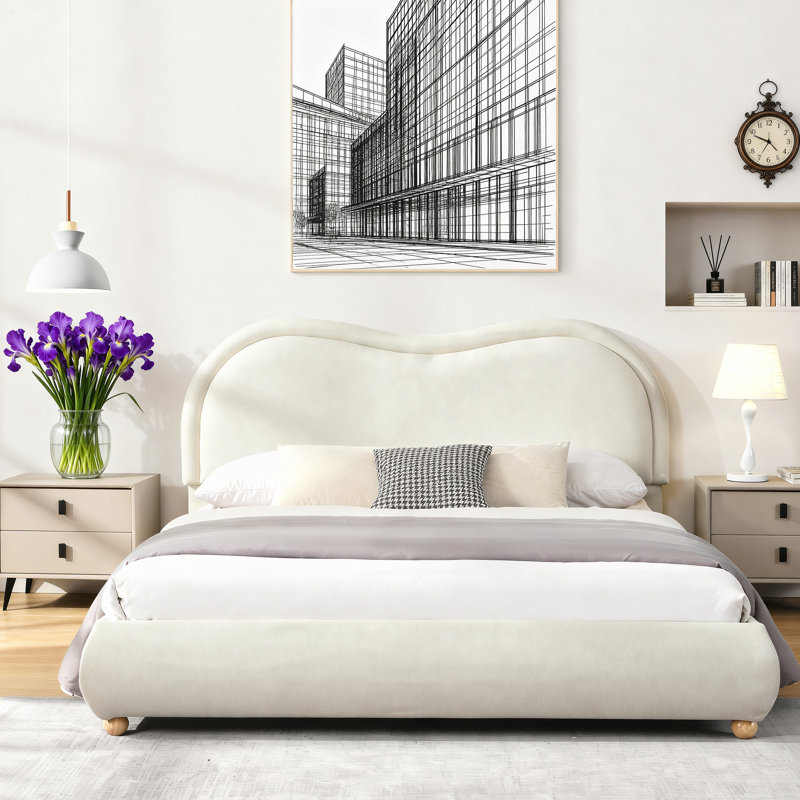 Grand lit plateforme tapissier, Grand lit