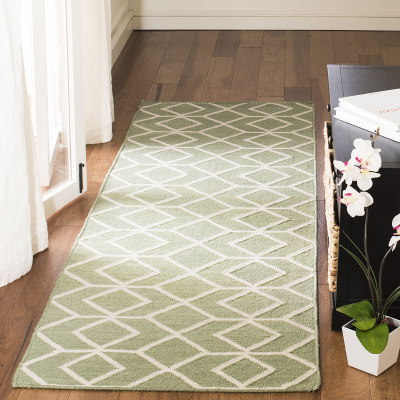 Rodgers Hand Woven Flat Weave Wool/Cotton Geometric Rug in Sage/Ivory, Runner 2'6" x 8'