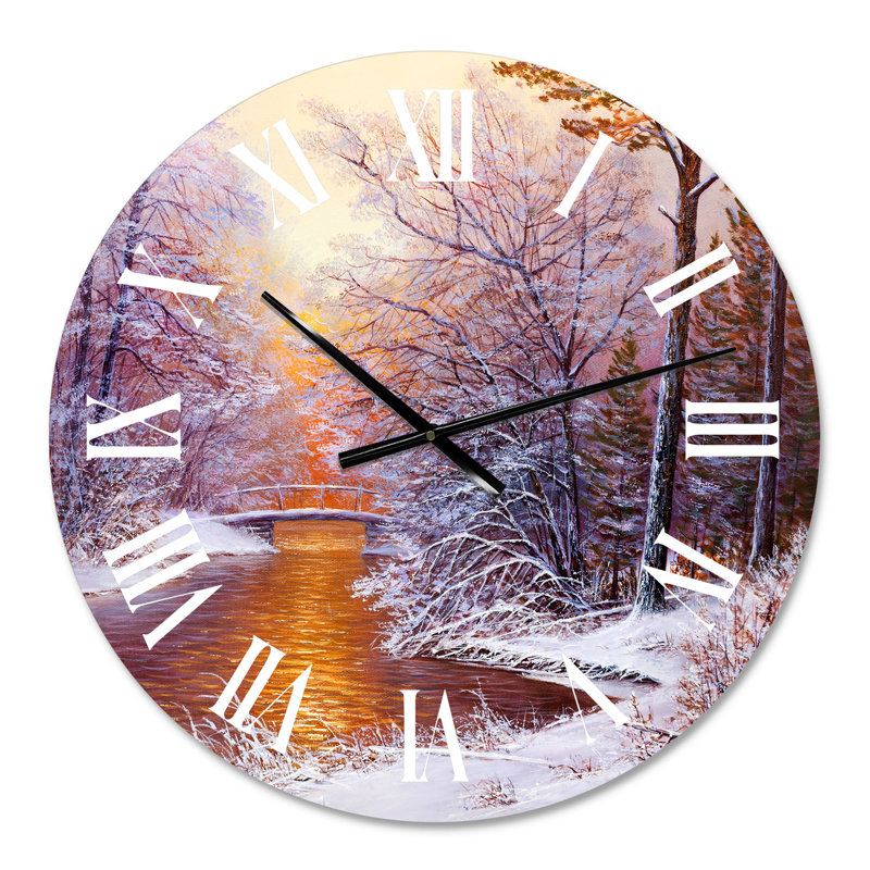 Forêt de Noël avec rivière et arbres II - Horloge murale traditionnelle, Moyen