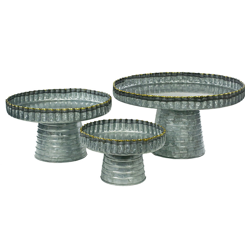 Eddie Cake Stand