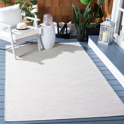 Hypatos 233 Area Indoor/Outdoor Area Rug In Ivory / Multi