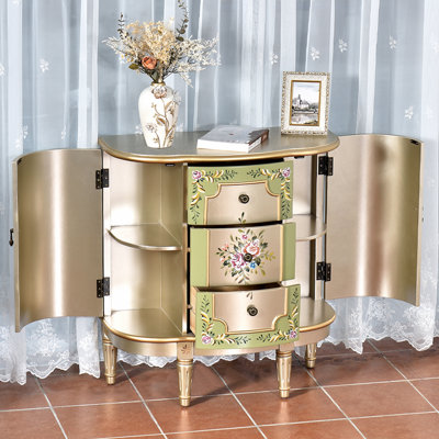 Nilyne Accent Cabinet