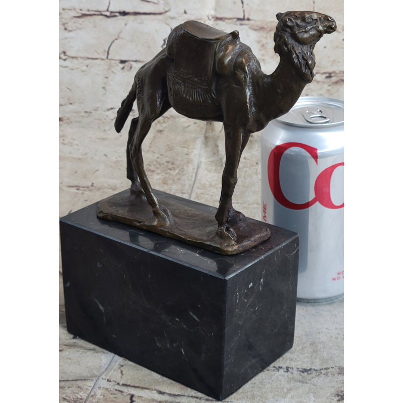 Figurines et sculptures Tristion