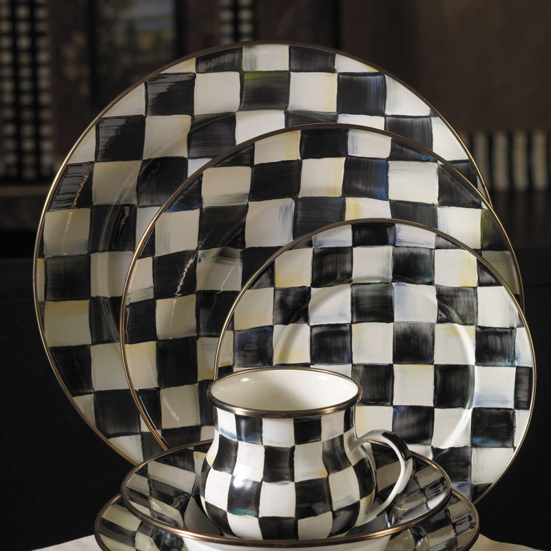 Courtly Check® Charger/Plate