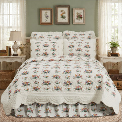 Rosehill Cottage Floral Scalloped Cotton Queen Quilt - 90x90 Dusty Rose & Natural Vintage Botanical Bedding