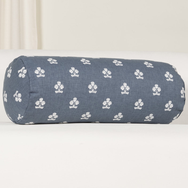 Housse et insert de coussin Hamachi, Polyester, Traversin H 8 po x l 21 po, Denim Blue Floral