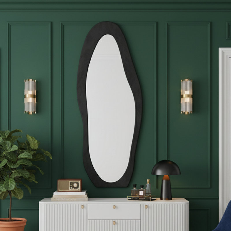 Miroir pleine longueur ondulé irrégulier 63 po x 24 po - cadre en flanelle noire - fixation au sol ou au mur, Noir