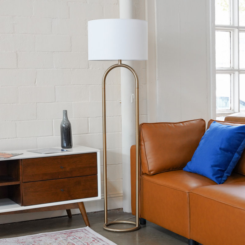Lampe sur pied traditionnelle en laiton 60,75 po Zarrin
