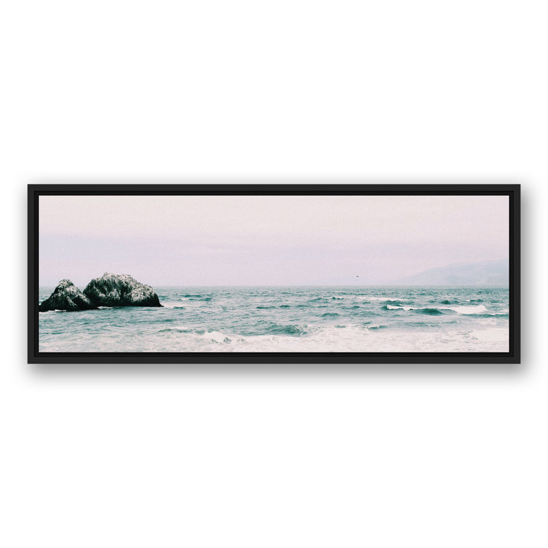 Pacific Coast, reproduction d'art sur toile encadrée, H 13,75 po x l 37,75 po