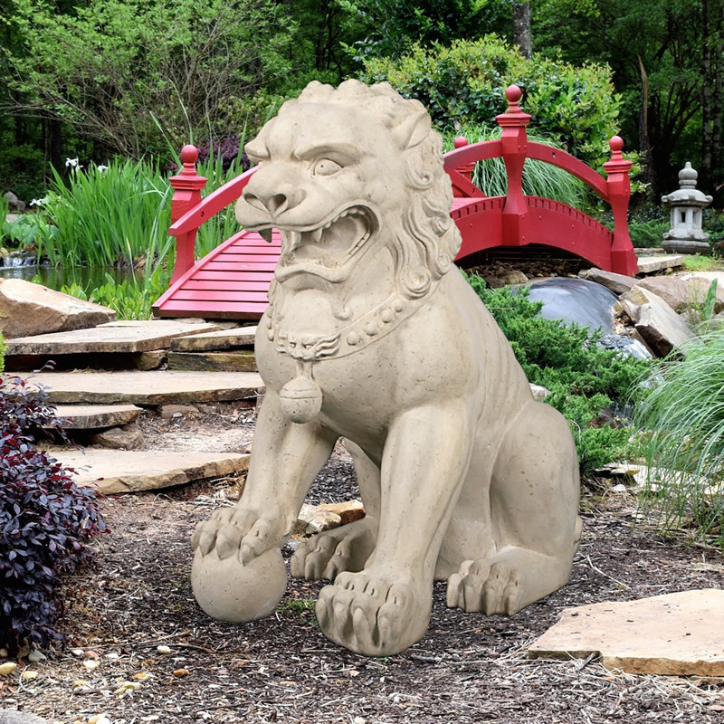 Statue de chien Grand Palace