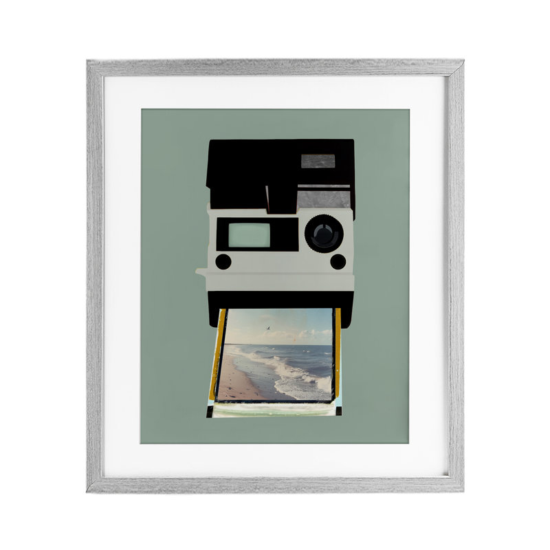 «Beach Trip», reproduction sous verre encadrée par Annabelle Hall, H 16 po x l 13 po, Cadre de ferme gris