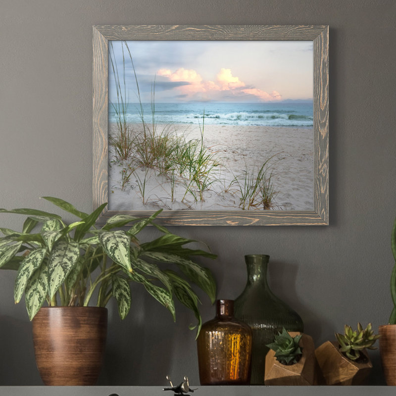 Beach Driftwood - reproduction de photo sur toile, H 24 po x l 18 po x P 1,5 po, Gris