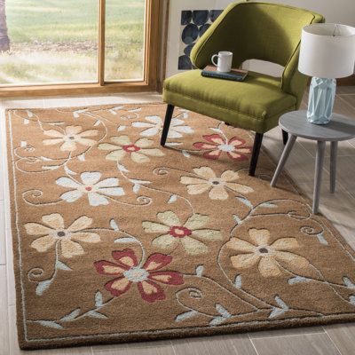 Emrick Hand Hooked Wool Floral Rug