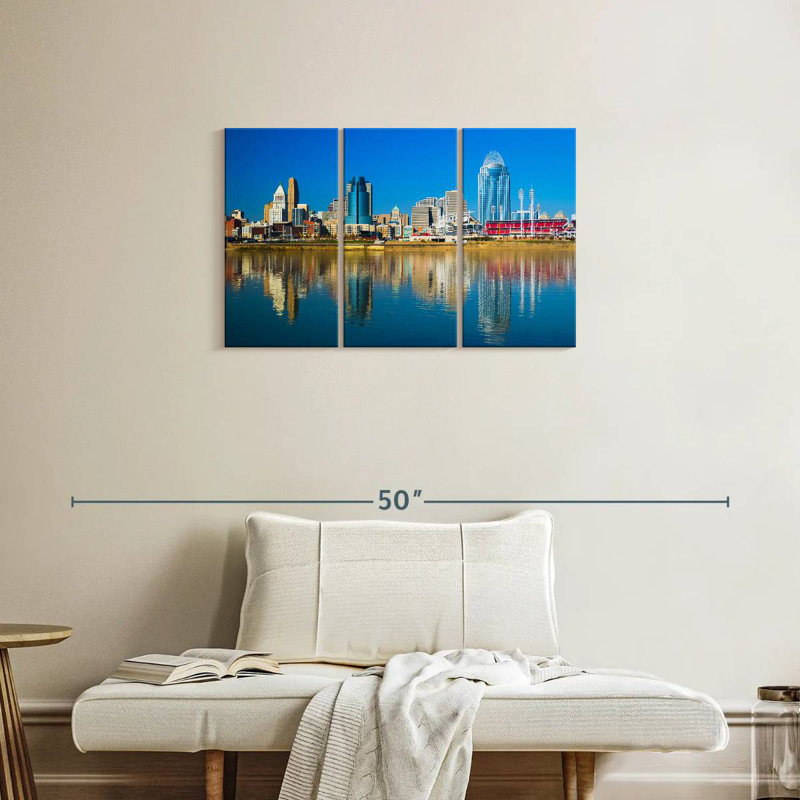 Nicci Cincinnati Riverfront, 20" H x 33" W