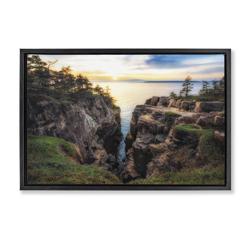 Cadre flottant Raven's Nest Cliff Landscape, design par D. Burt, Cadre flottant noir de jais, H 17 po x l 25 po