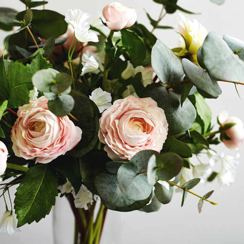 Arrangement floral de printemps en grand vase rosé Real Touch Ranunculus