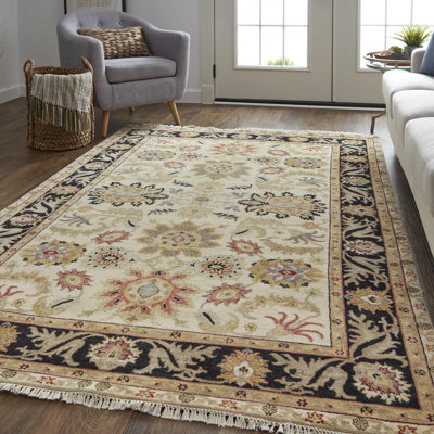 Tapis oriental traditionnel Bhatia