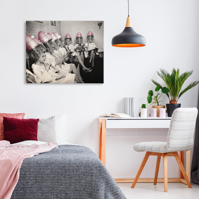 Séchoir à cheveux rétro en toile, design par Sophie 6, H 16 po x l 20 po