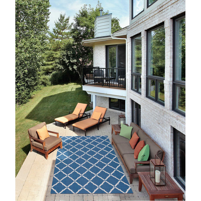 Xheva Indoor / Outdoor Rug, Rectangle 7'9" x 10'10"