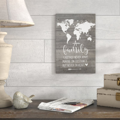 «Family Together in Heart» par Lettred and Lined - impression d'art textuel