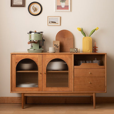 Simple Retro Japanese Style Display Case