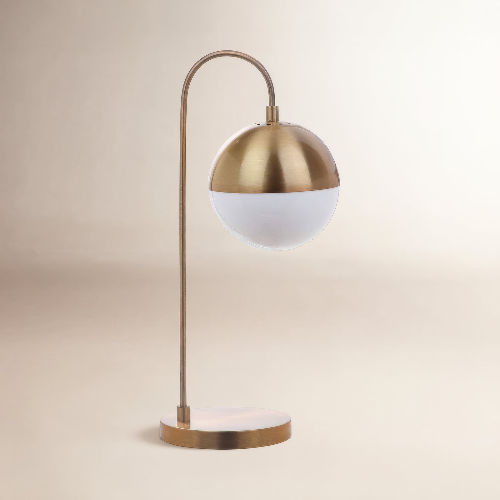 Gareth Desk Lamp, Gold