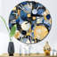 Horloge murale en métal-93380316