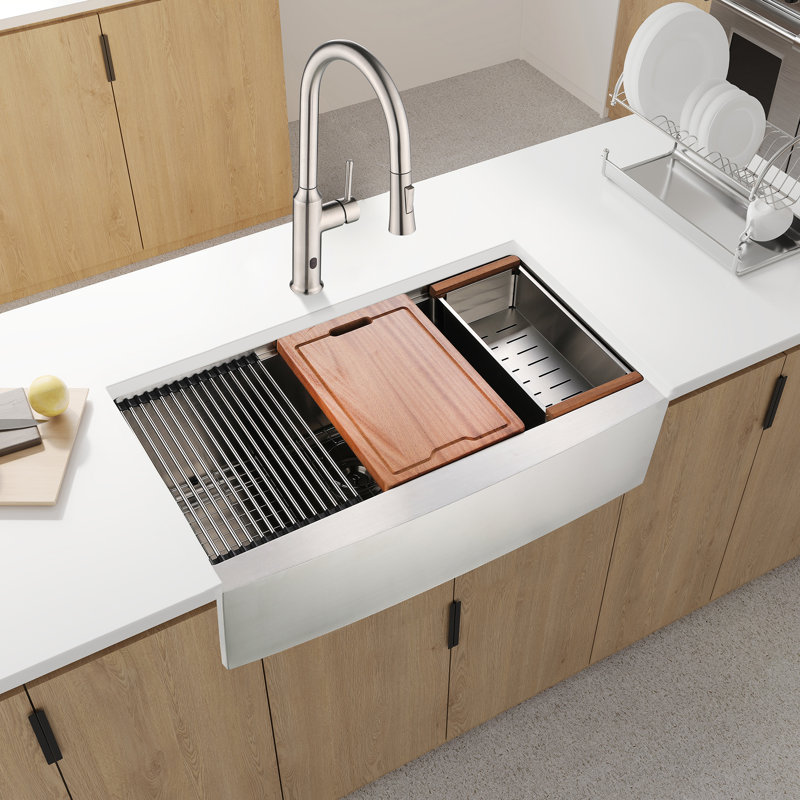 Station de travail en acier inoxydable à tablier simple avec tablier - 33 x 22 x 10 po T304 Endurance 3 m