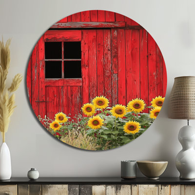 Tournesols et la grange rouge II - tournesols, art mural rond en métal