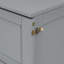 Grand lit gris avec espace disponible, deux options de finition élégantes, bois de pin fiable et grand tiroir offrant une option d'offre grand format, des choix élégants, un espace de rangement-1996399783