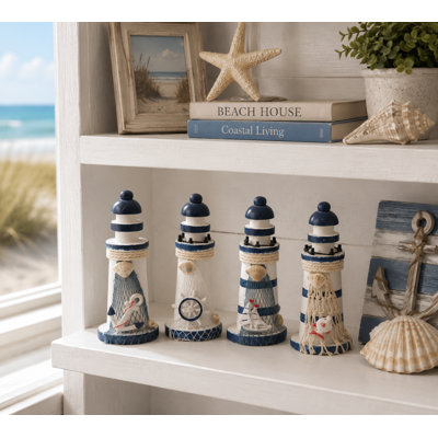 Ensemble de 4 décorations nautiques assorties sur des figurines de phare