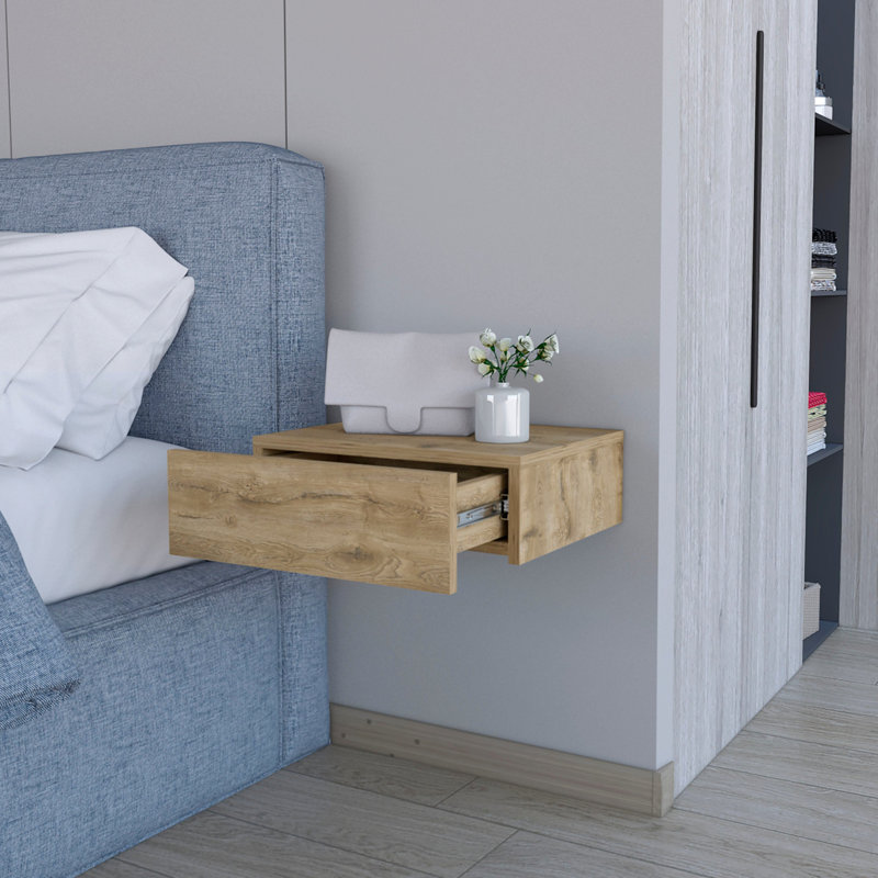Table de chevet flottante en bois dans: choix de chambre à coucher esthétique avec options de rangement pratiques, Naturel