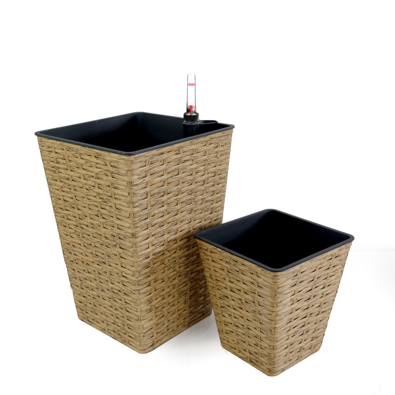 Hand Woven Brown Self-Watering Planters - Of 2. Weather . Easy Assembly Process. 7"X7"X7.8" And 9.4"X9.4"X13.8". Water Level Indicator 2 Pack. . Simple Assembly. Sensor