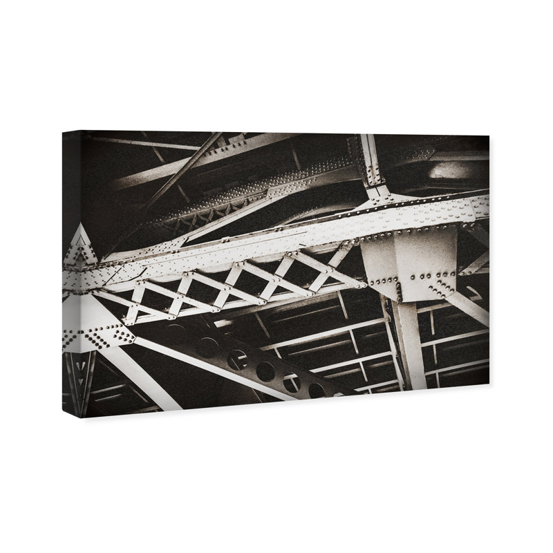 «Industrial I», reproduction de photo sur toile, Toile tendue, H 36 po x l 24 po x P 1,5 po