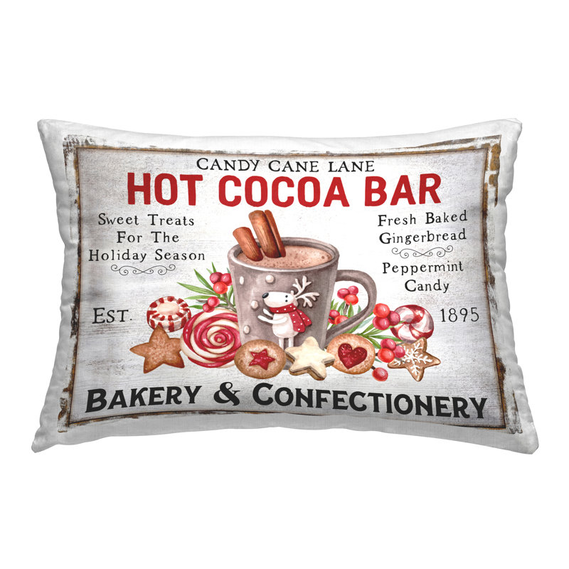 Coussin décoratif imprimé "Hot Cocoa Confectionery" par Creatif Belle