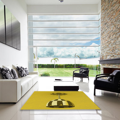 Tapis jaune tissé à la machine