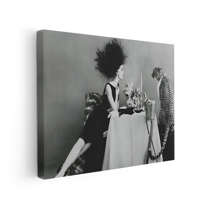 Diner avec un guépard, Unframed, Canvas, 11"H x 14"W