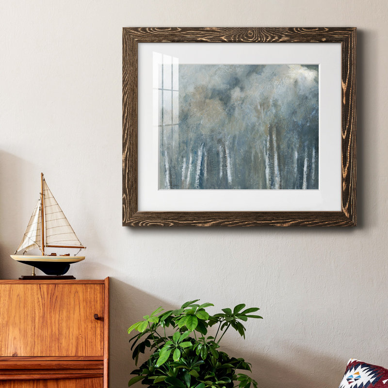 Birch Solitude - peinture encadrée, H 31 po x l 44 po x P 1 po, Cadre noyer